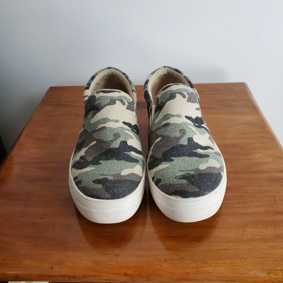 Steve Madden Shoes - Steve Madden Camo Shoes | Women's Size 9